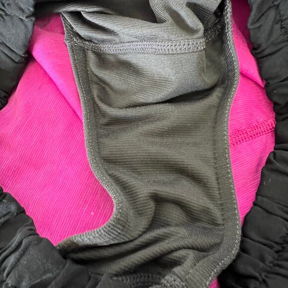 Lululemon Tracker Shorts Paris Pink Black Women's Size 4 Running Gym Activewear - Picture 7 of 11